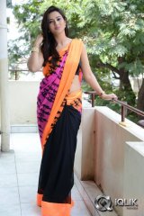 Isha Chawla at Jump Jilani Press Meet